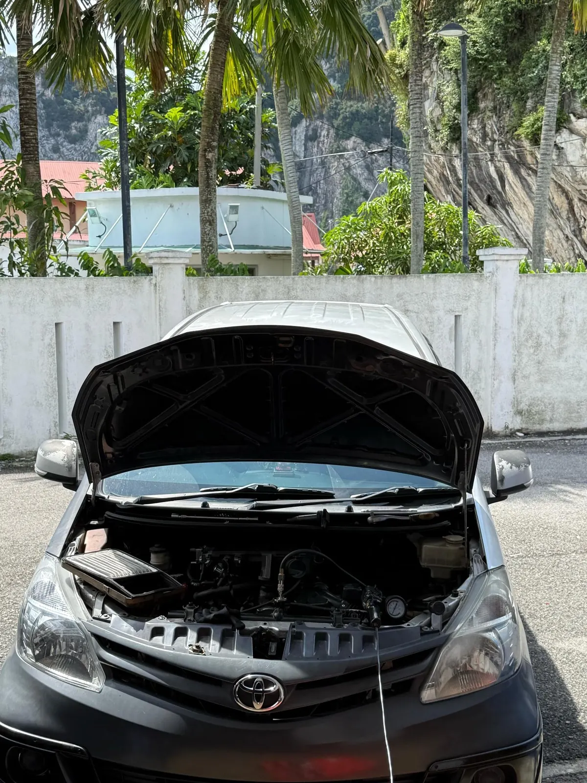 Otoka Garage workshop — servicing and repair work 7