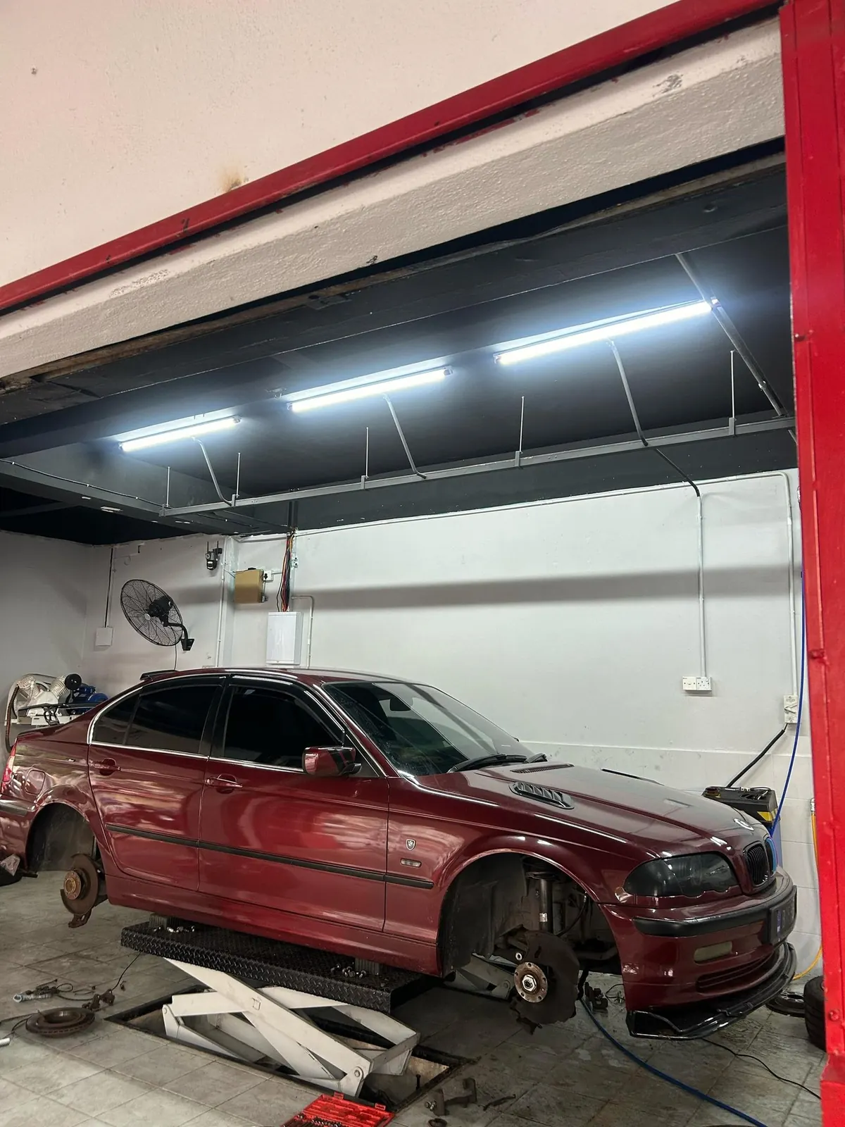 Otoka Garage workshop — servicing and repair work 9